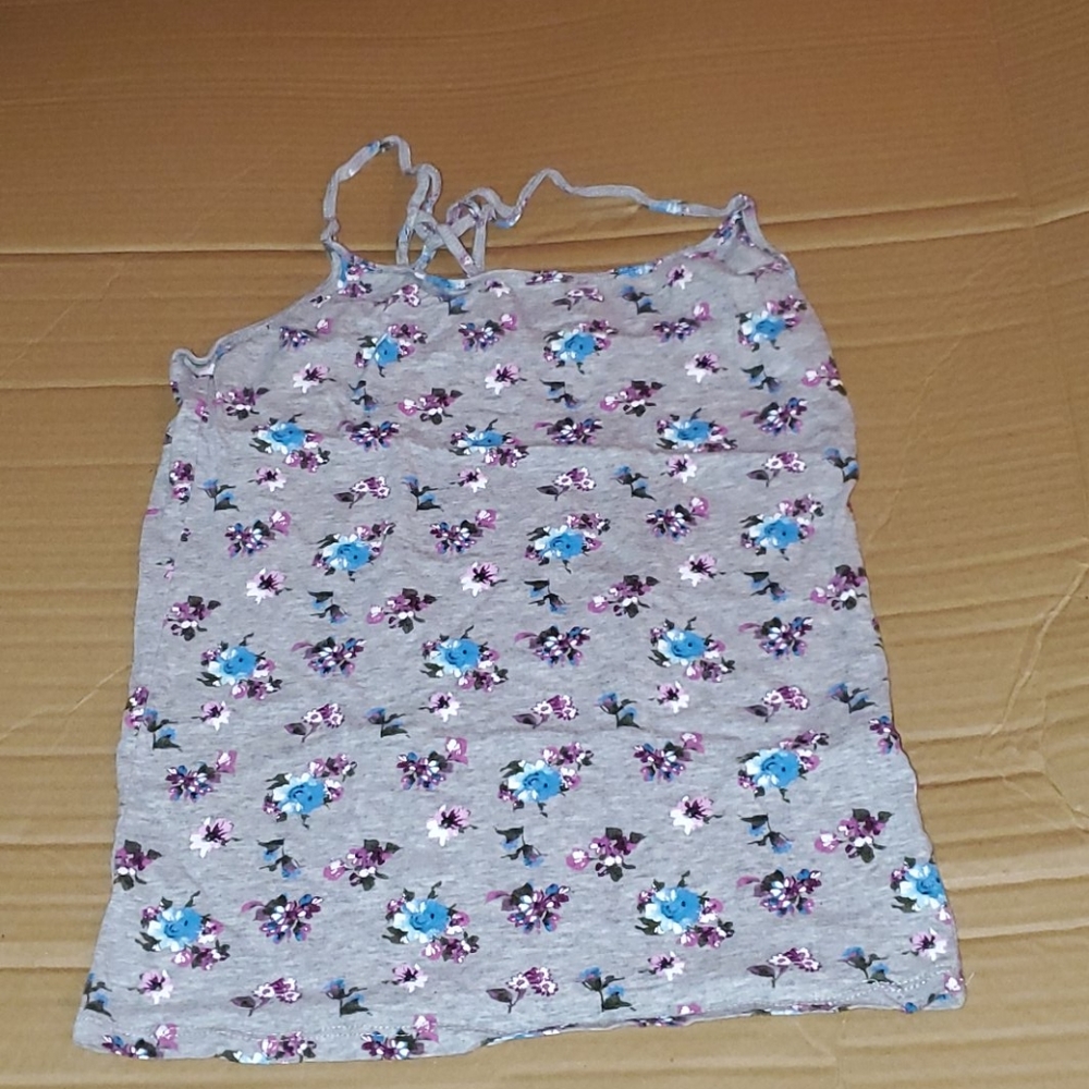 Cute floral design on aeropostale tank top